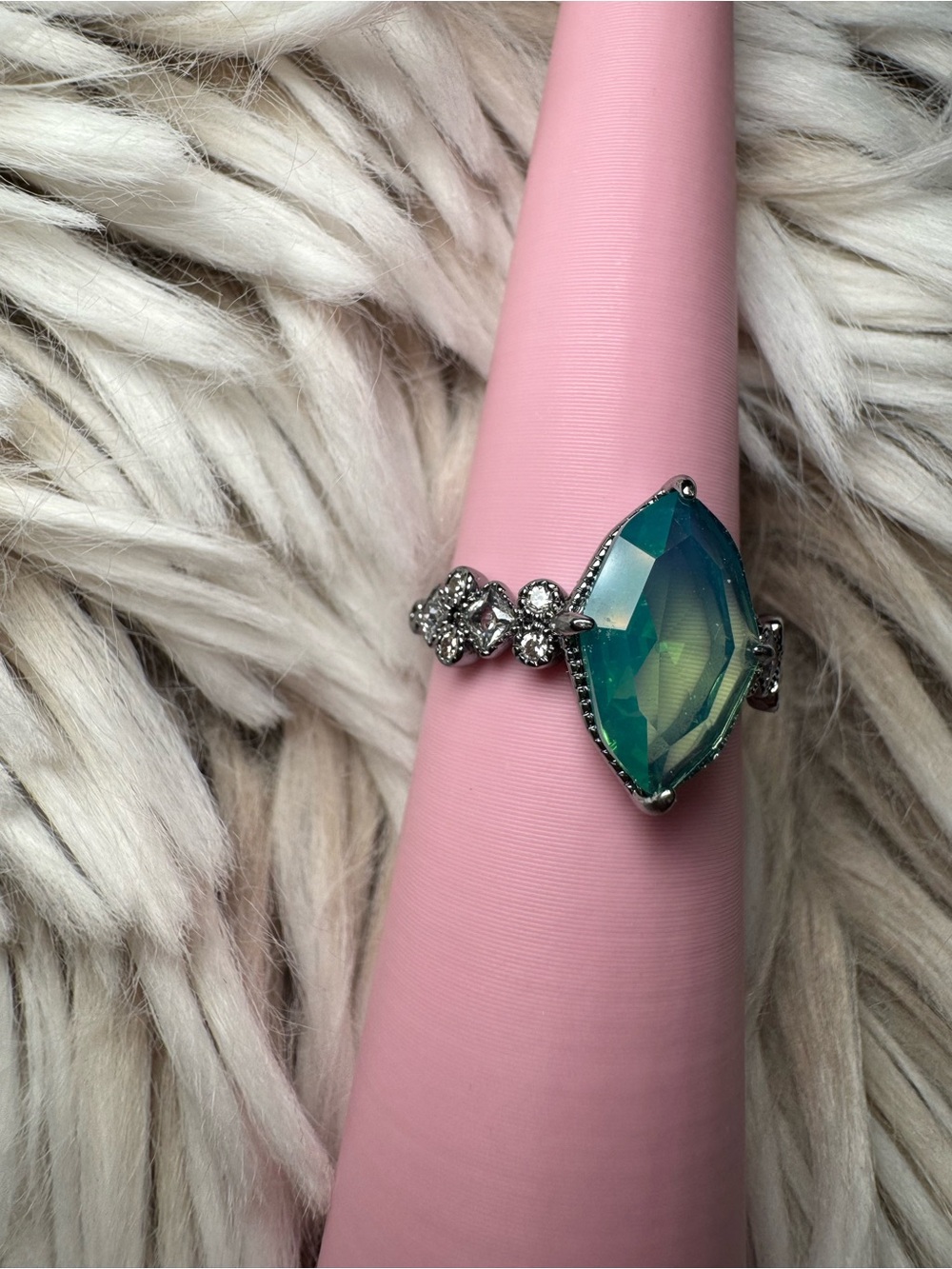 Green opal ring - Picture 4 of 6